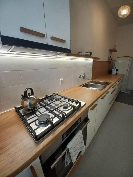 Lp 1926 Aneb U Nas Doma Apartment Zlin Ngoại thất bức ảnh